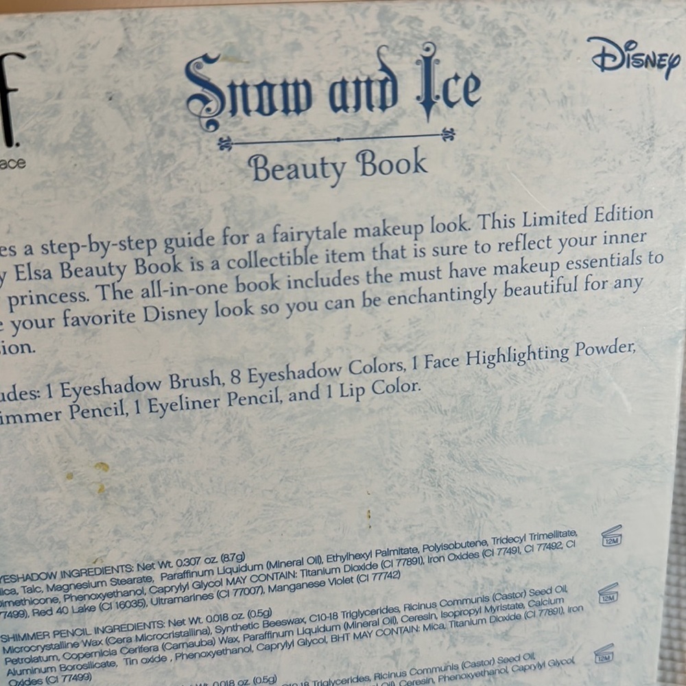 ELF Disney Elsa Snow and Ice Beauty Book Makeup - Picture 5 of 16